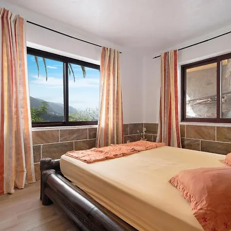 Апартаменты Tropical Piso Ana Con Palmera San Marcos (Tenerife)